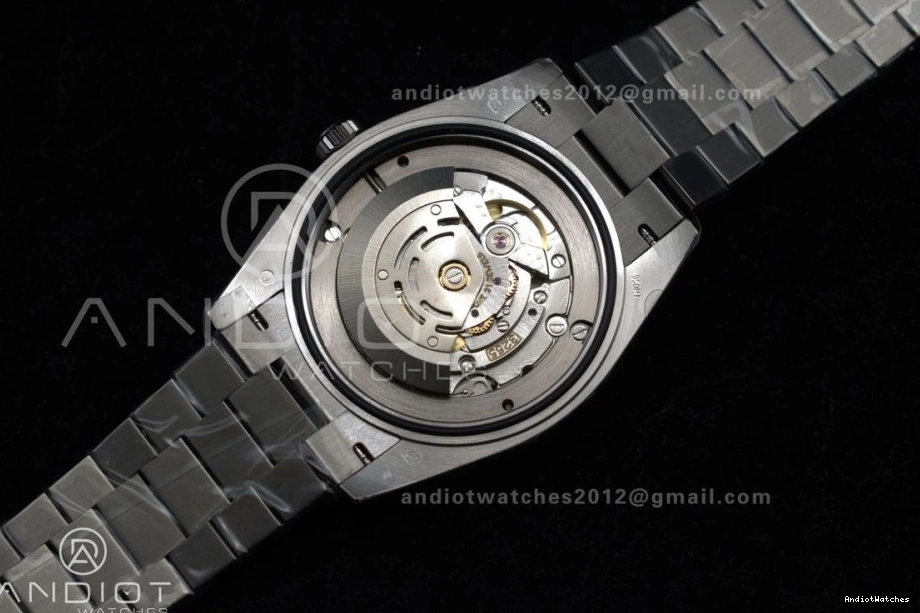 40 GSF Dial Weight DayDate on President A Crystal Black Bracelet Bright Gain 718 SS 0227